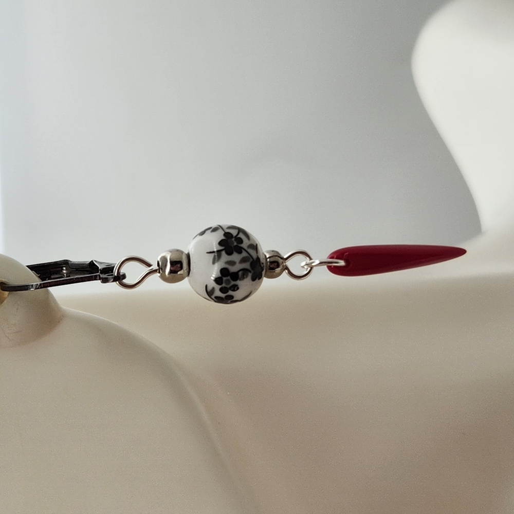 Red and Black Skull Dangle Earrings - Picture 5 of 6